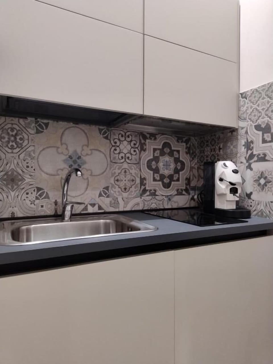 Superior Double Room, Balcony, Courtyard View | Private kitchen