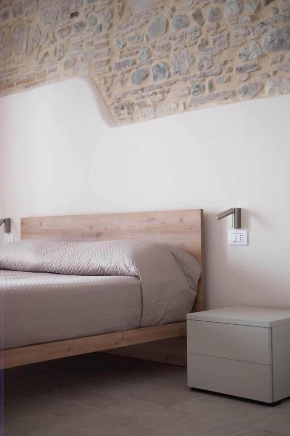 Laptop workspace, free WiFi, wheelchair access