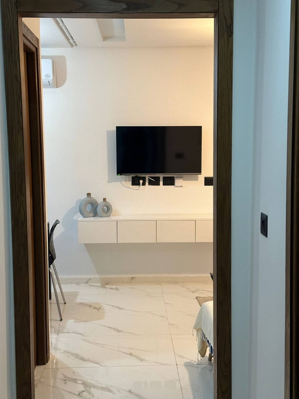 Apartment, 2 Bedrooms, Accessible, Smoking | 2 bedrooms