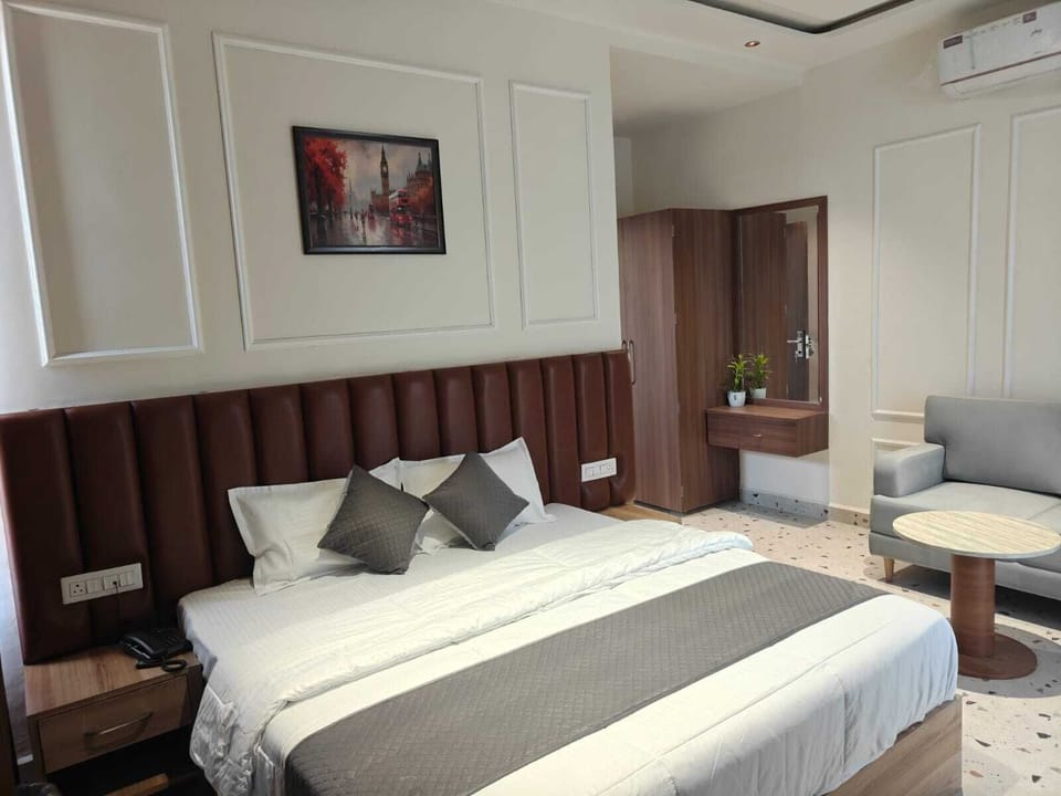 Deluxe Single Room | Desk, laptop workspace, free WiFi