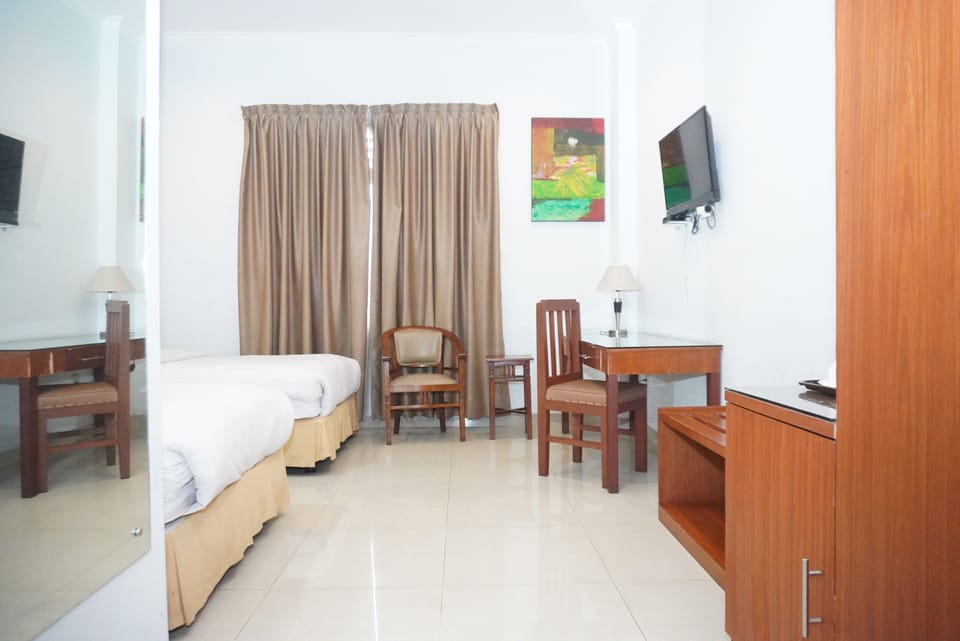 Superior Twin Room | Desk, laptop workspace, WiFi (free)