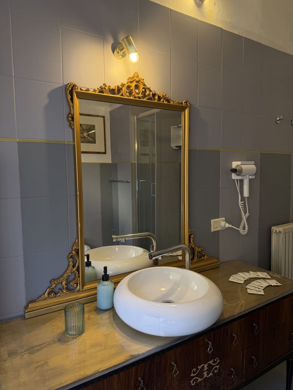 Standard Room | Bathroom | Free toiletries, towels, soap, shampoo