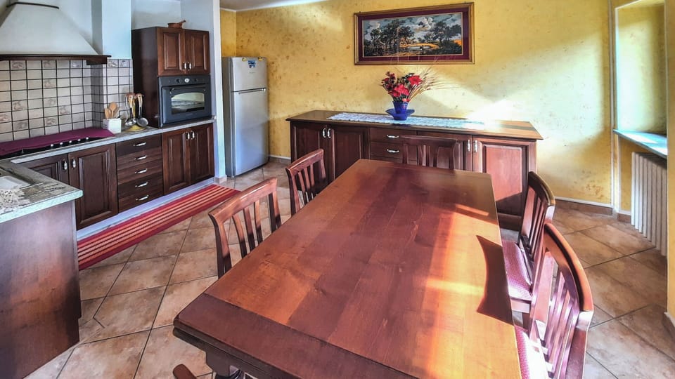 House | Dining