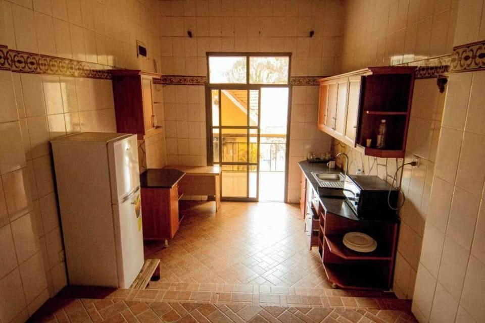 Deluxe Apartment, Balcony, Lake View | Private kitchen
