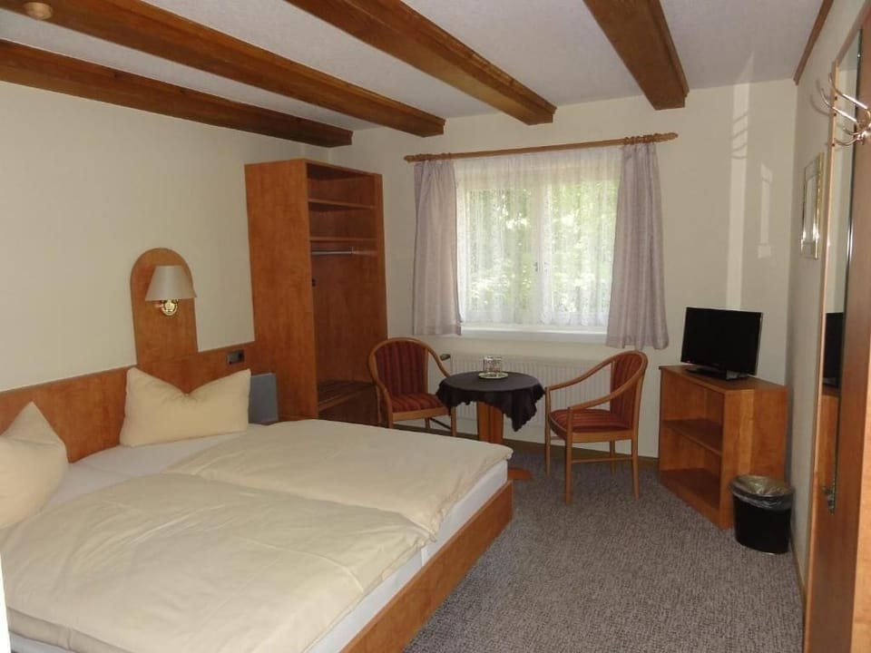 Double Room | Free WiFi