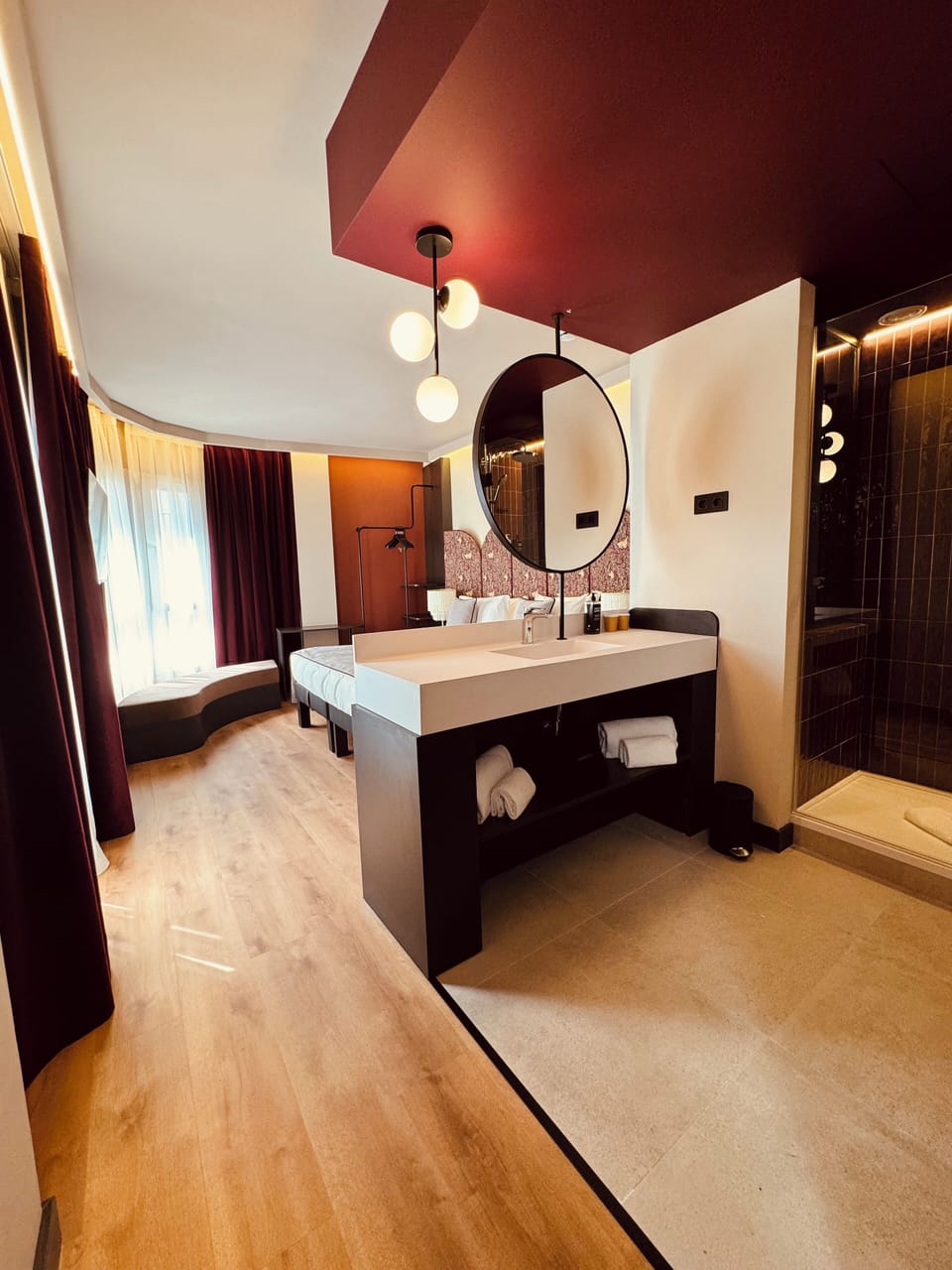 Premium Room (with views) | Bathroom | Shower, rainfall showerhead, eco-friendly toiletries, hair dryer
