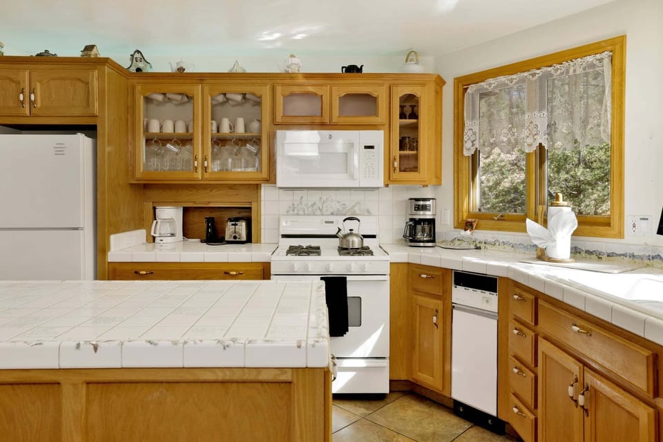 Cabin, Multiple Beds, Mountain View (2597) | Private kitchen