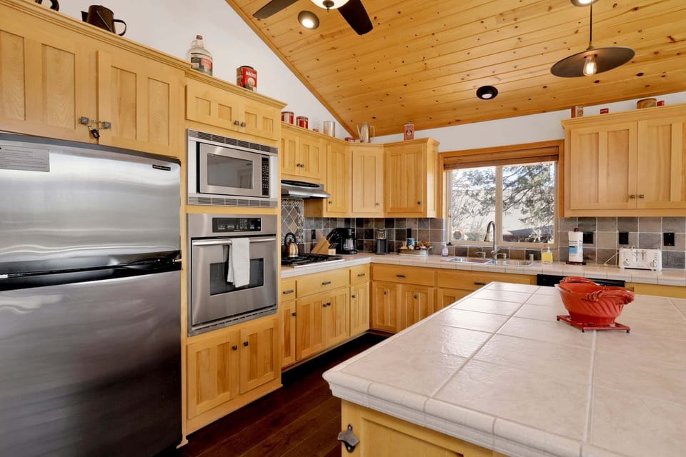 Cabin, Multiple Beds, Mountain View (2606) | Private kitchen