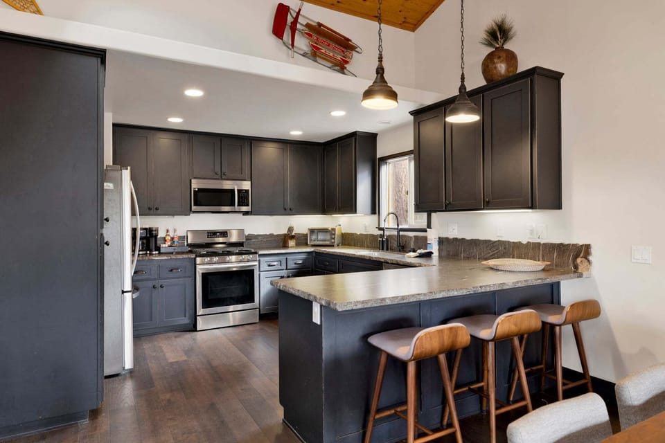 Cabin, Multiple Beds | Private kitchen