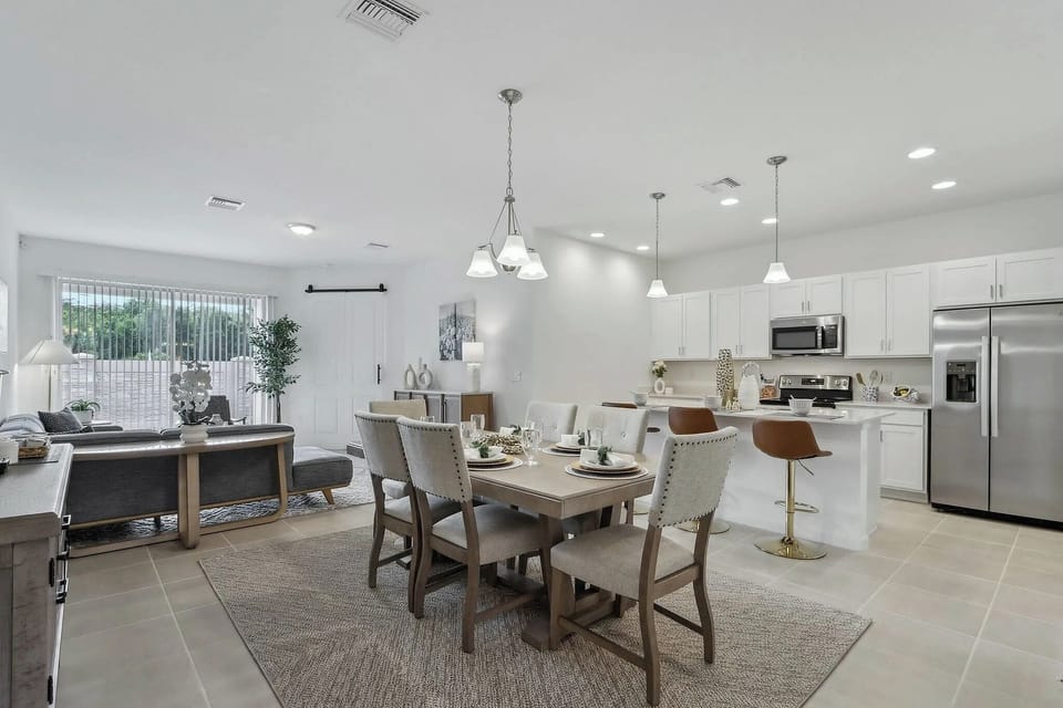 Family House | Dining