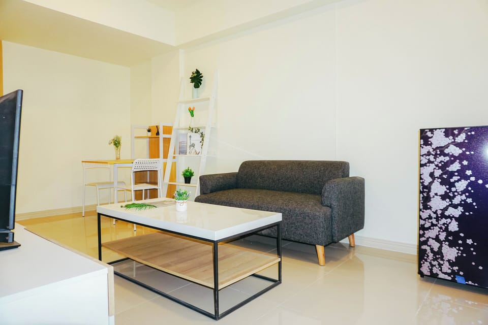 Standard Apartment | Living room