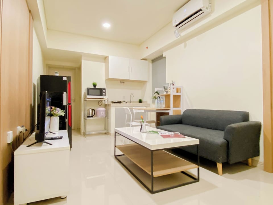 Standard Apartment | Living room