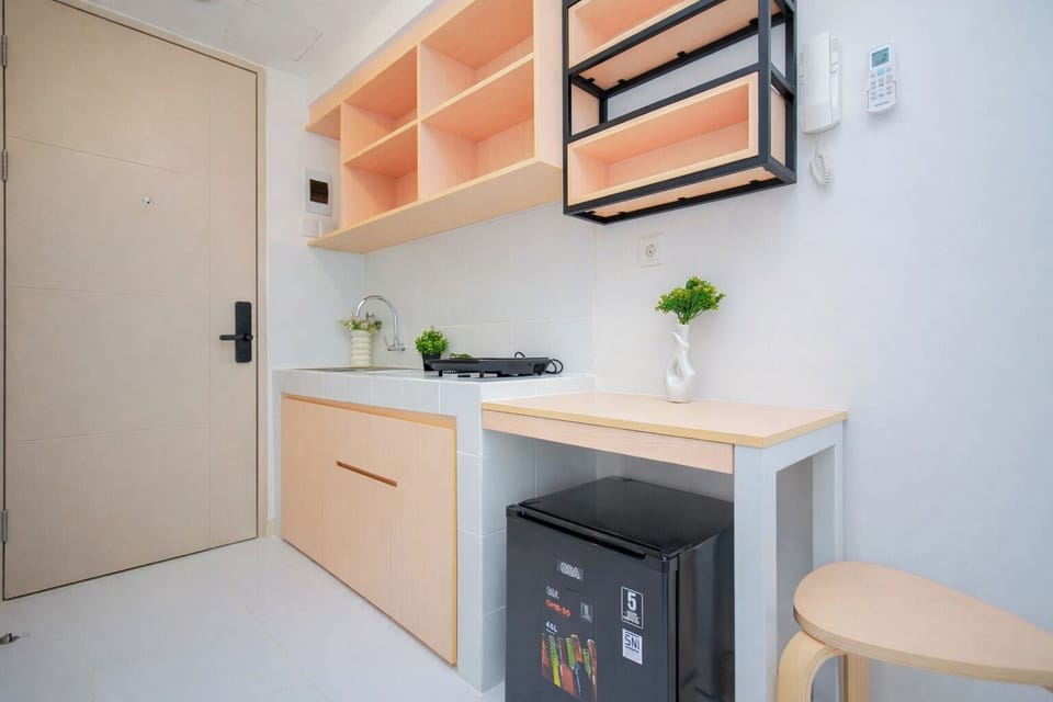 Standard Studio | Private kitchen | Electric kettle