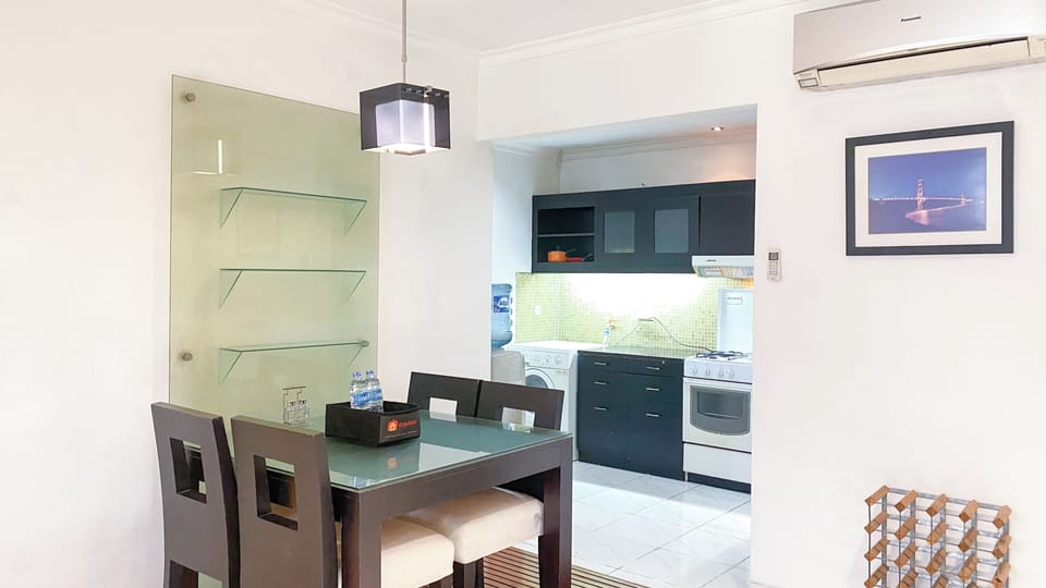 Standard Apartment | Dining room