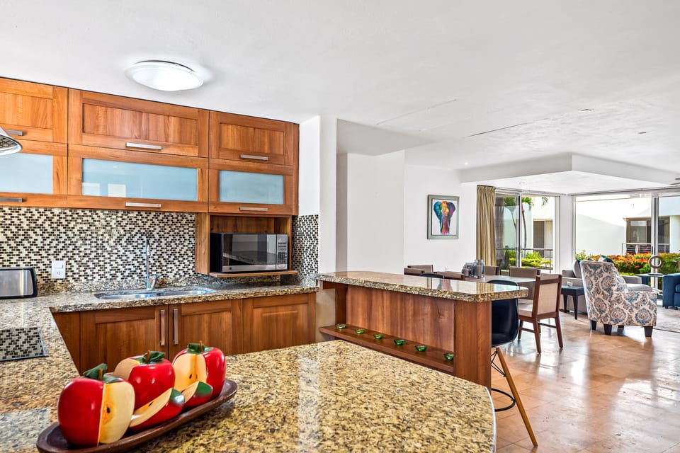 Condo, Multiple Beds, Patio, Pool View (Nitta Condo # 04, PB) | Private kitchen