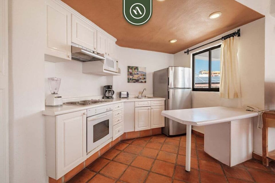 Condo, Multiple Beds, Balcony, Ocean View (One Beach Street 307 B) | Private kitchen