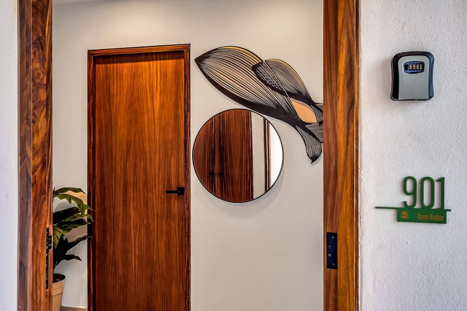 Condo, Multiple Beds, Hot Tub, Ocean View (Casa Cloud-9 at Maralma) | Interior