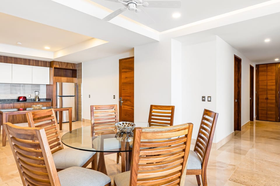 Condo, Multiple Beds, Hot Tub, Ocean View (Blue Horizon 301 at Residences) | 2 bedrooms, individually decorated, individually furnished, bed sheets