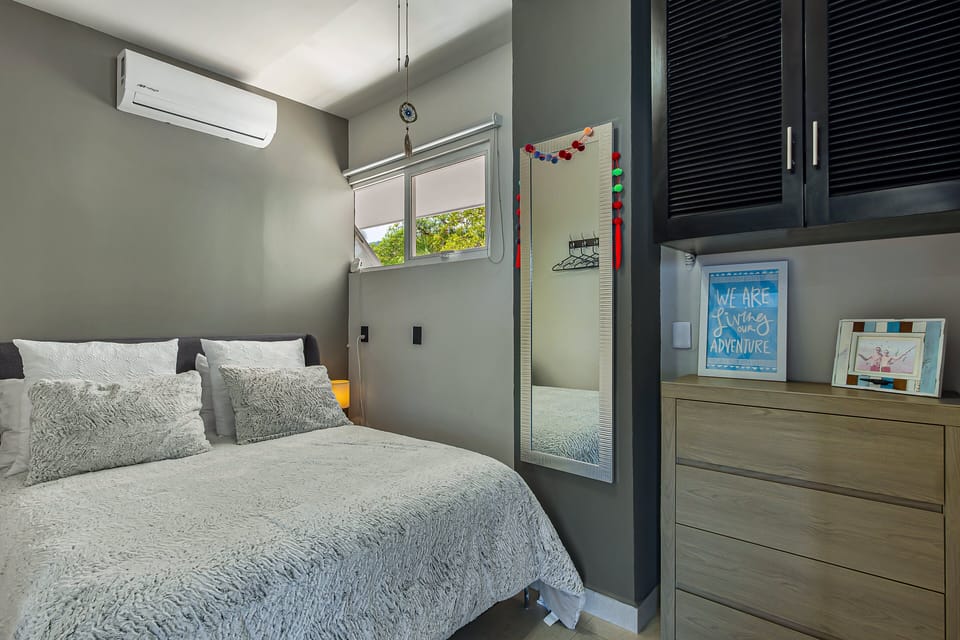 House, Multiple Beds, Balcony, Ocean View (Penthouse Gardenias) | 3 bedrooms, individually decorated, individually furnished, bed sheets