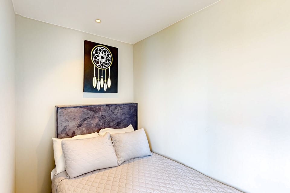 Condo, Multiple Beds, Balcony, Pool View (Artist's Retreat at Marítima Golf 2H) | 2 bedrooms, individually decorated, individually furnished, bed sheets