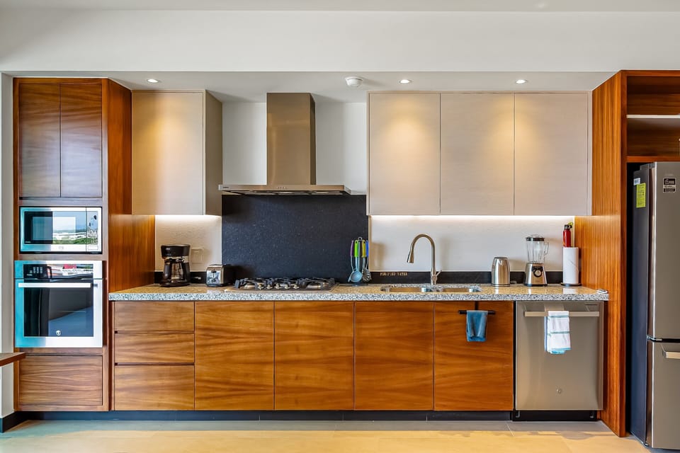 Condo, 1 King Bed with Sofa bed, Balcony, City View (V Golf 601) | Private kitchen