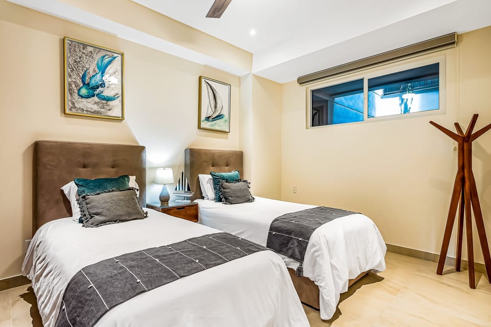 Apartment, Multiple Beds, Balcony, Ocean View (D'Toscana Residencial # 305) | 2 bedrooms, individually decorated, individually furnished, bed sheets