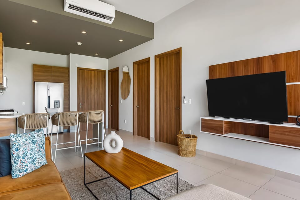 Apartment, 1 King Bed with Sofa bed, Pool Access, Pool View (Punto Novo 504) | Living area