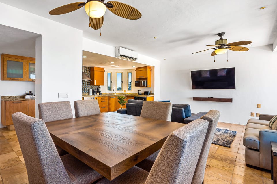 Condo, Multiple Beds, Pool Access, Beach View (Nitta Condo # 408 Penthouse) | Interior