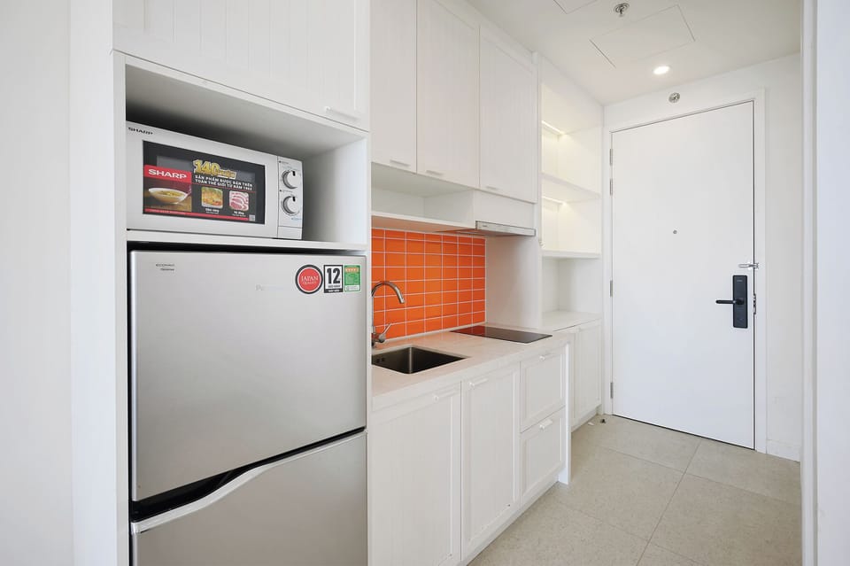 Premier Apartment, 2 Bedrooms, Sea View | Private kitchen | Fridge, microwave, stovetop, cookware/dishes/utensils