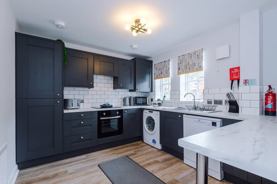 House | 3 bedrooms, desk, soundproofing