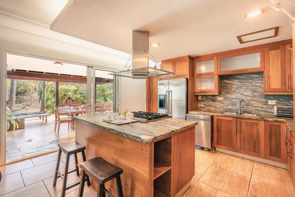 House | 3 bedrooms, high-speed internet