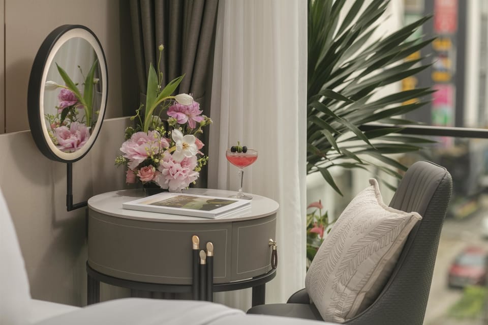Suite Double or Twin with Balcony | Desk, laptop workspace, free WiFi