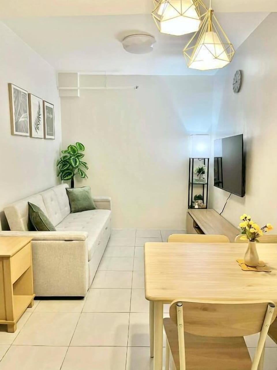 Family Condo, 2 Bedrooms, Kitchen, Courtyard View | Living area