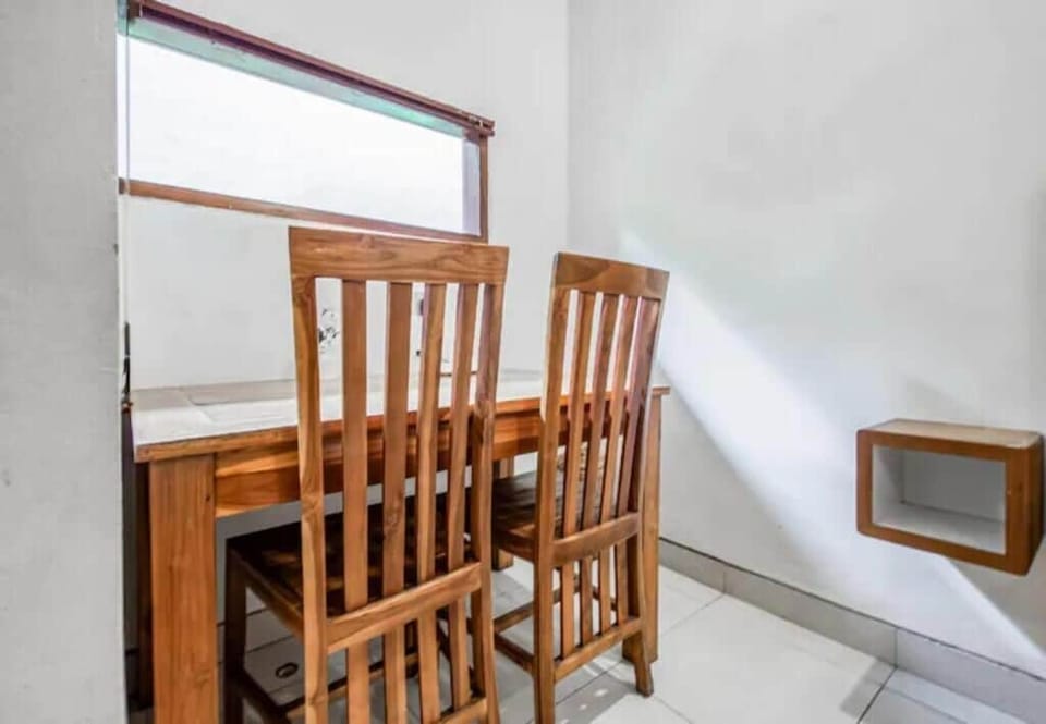 Deluxe Room | Dining