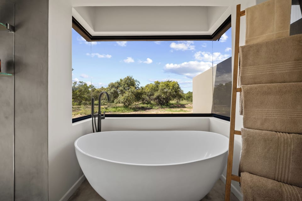 Luxury Villa | Bathroom
