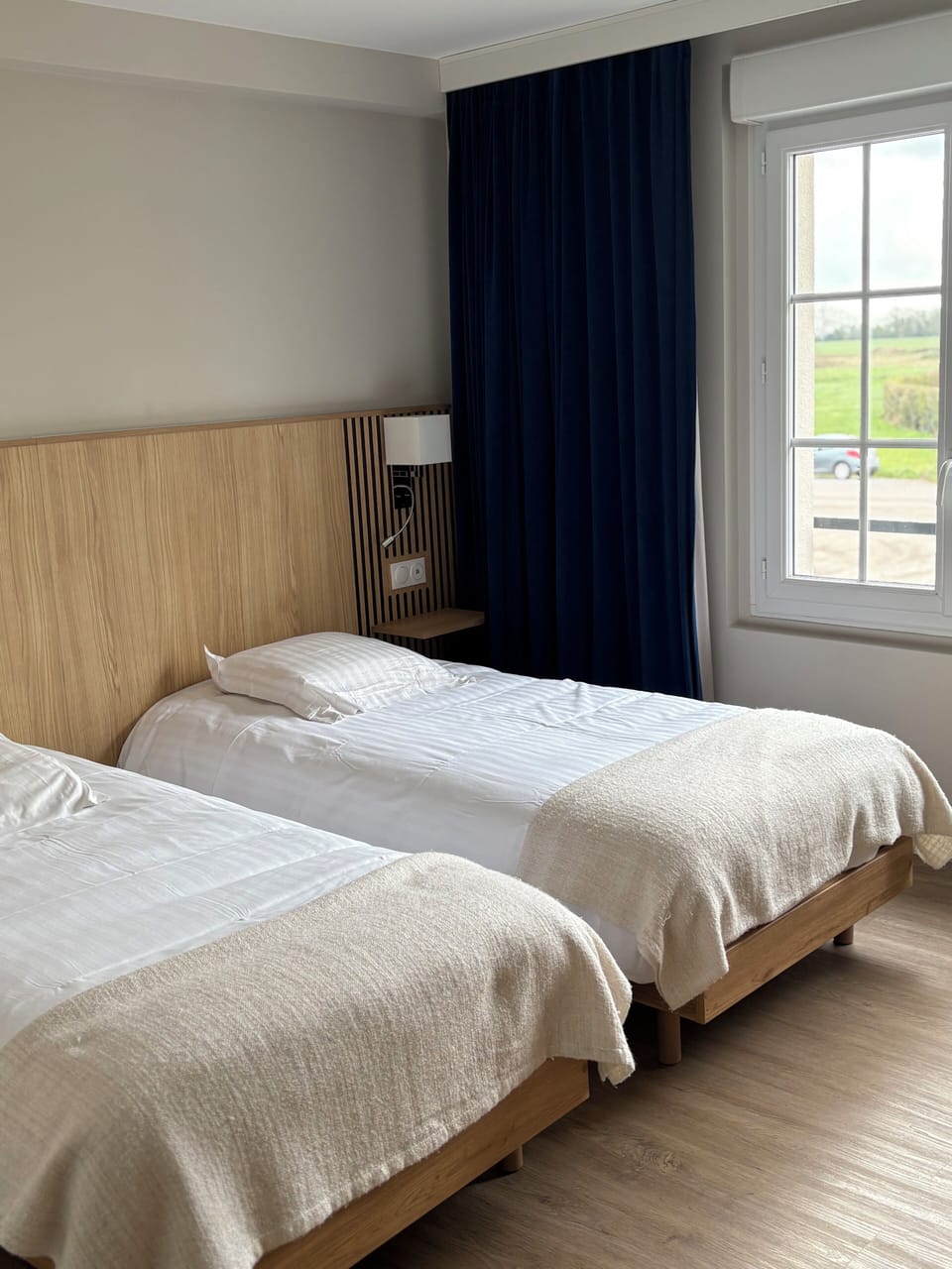 Superior Twin Room | Laptop workspace, free WiFi