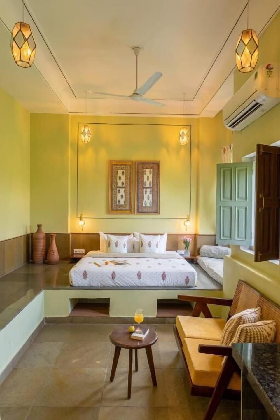 Double Room, City View | Interior