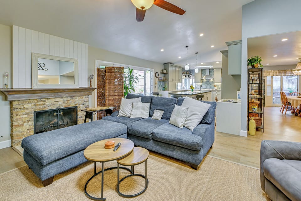 House (4 Bedrooms) | Interior