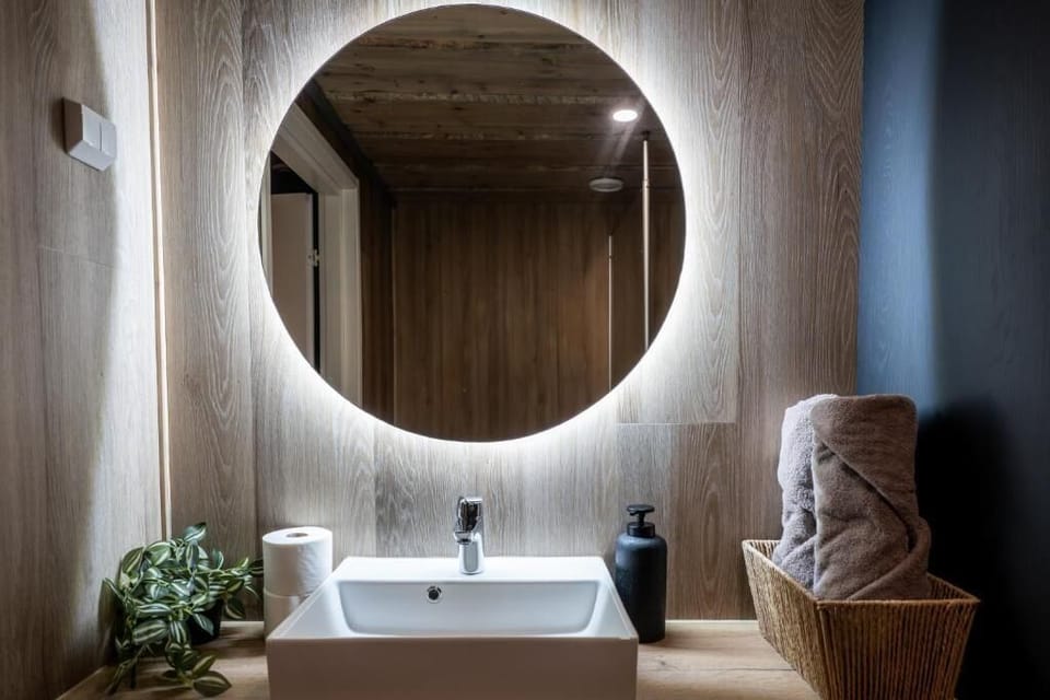 Aurora Lake Lodges Ranua Chalet in Lapland