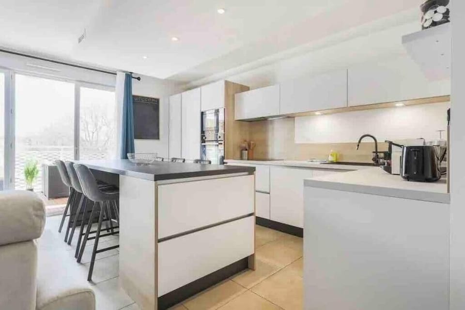 Shared fridge, microwave, highchair