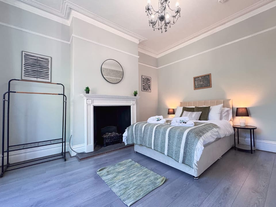 Apartment | 5 bedrooms, Internet