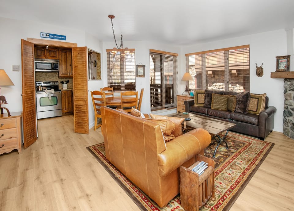 Condo, 1 Bedroom | Living area | Smart TV