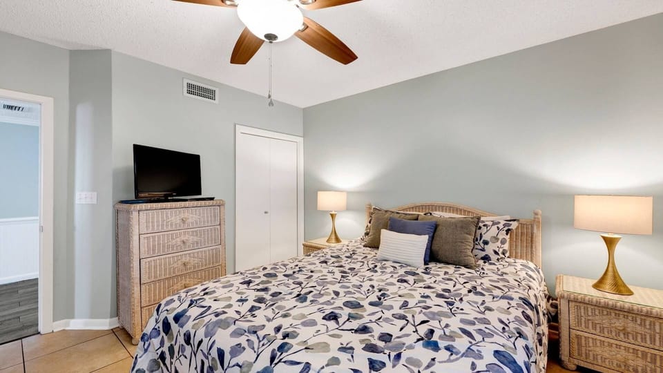 Condo, 3 Bedrooms | 3 bedrooms, WiFi (free)