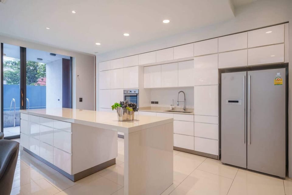 Villa, 6 Bedrooms, Smoking, Private Pool | Interior