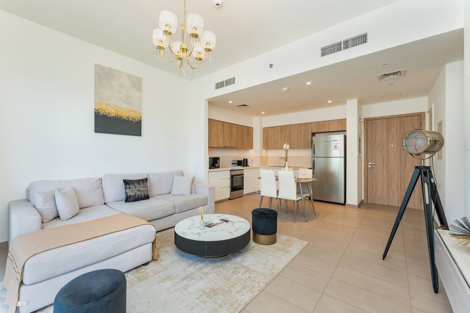 Exclusive Apartment, Non Smoking, Park View | Living area | 39-inch Smart TV with digital channels