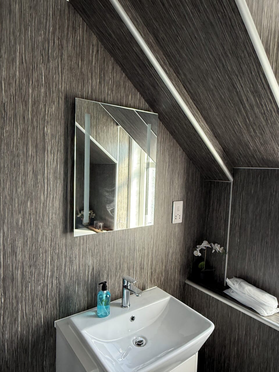 Double Room (Room 2 - Super King Suite)