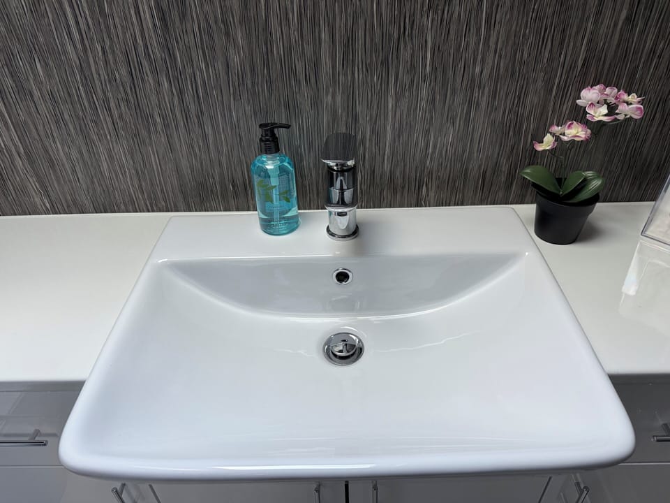 Double Room (Room 3 - Super King Suite)