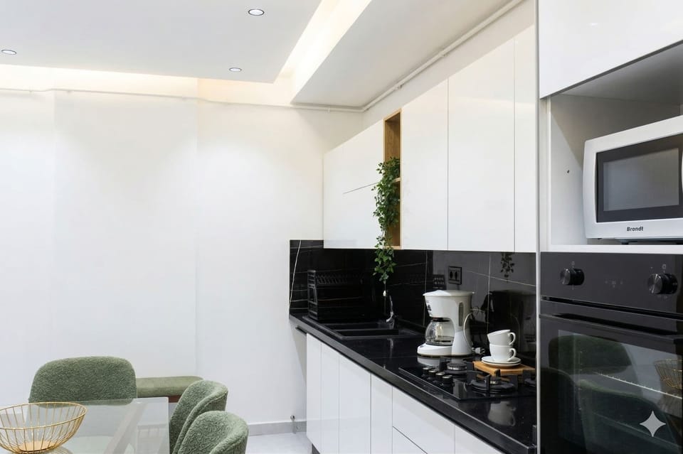 Apartment, 2 Bedrooms, Accessible, Smoking | Interior