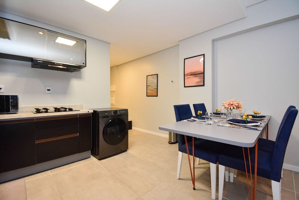 Apartment | Dining