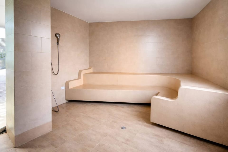 Apartment, 1 Bedroom, Accessible, Lake View | Bathroom
